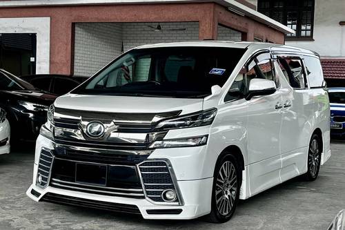 Second hand 2016 Toyota Vellfire 2.5L 