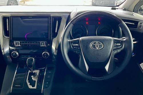 2nd Hand 2016 Toyota Vellfire 2.5L