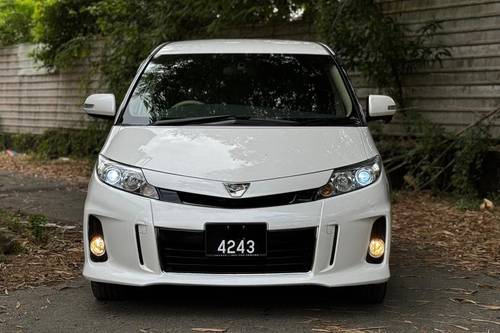 2012 Toyota Estima 2.4 Terpakai