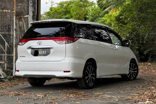 2012 Toyota Estima 2.4 Terpakai