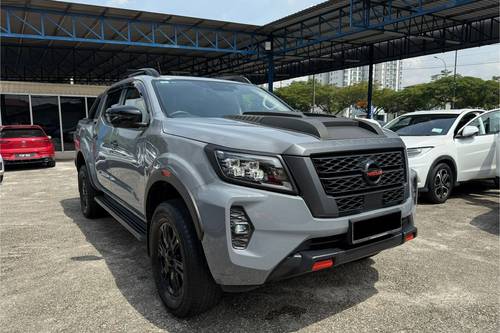 Old 2021 Nissan Navara Pro-4X AT