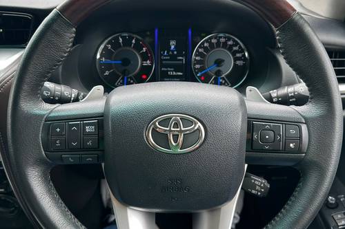 2019 Toyota Fortuner 2.4 VRZ AT 4x4 Terpakai