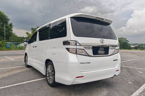 2014 Toyota Vellfire 2.4Z Terpakai