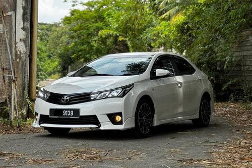 Used 2014 Toyota Altis 2.0 V