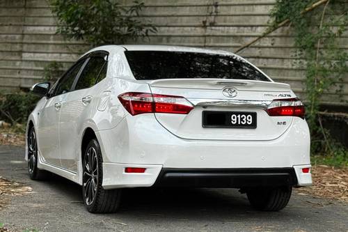 Second hand 2014 Toyota Altis 2.0 V 