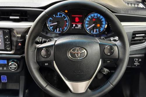 2014 Toyota Altis 2.0 V Terpakai