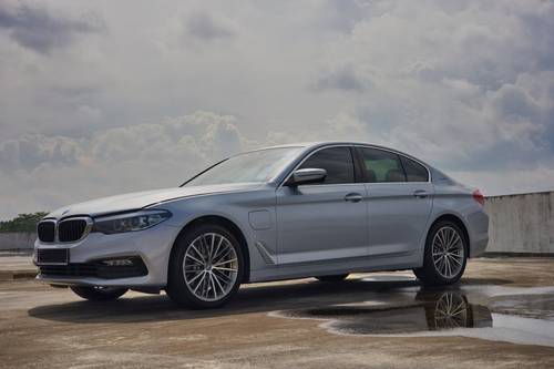 2nd Hand 2018 BMW 5 Series Sedan 530e Sport