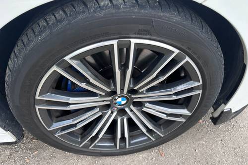 2019 BMW 3 Series Sedan 330i M Sport Terpakai