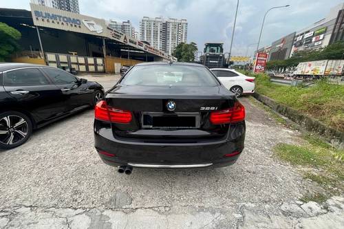 Terpakai 2012 BMW 3 Series 2.0L untuk Dijual