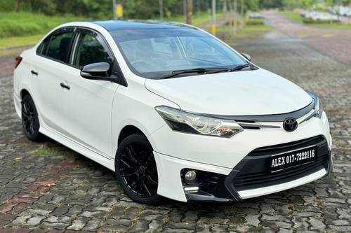 Old 2015 Toyota Vios GR-S 1.5 AT