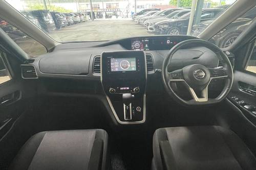 Second hand 2018 Nissan Serena 2.0L Highway Star 