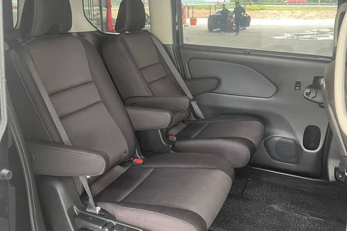 2018 Nissan Serena 2.0L Highway Star Terpakai