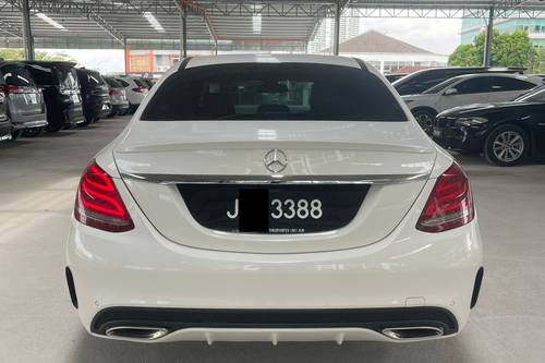 Second hand 2018 Mercedes Benz C-Class Saloon C 200 AMG Line 