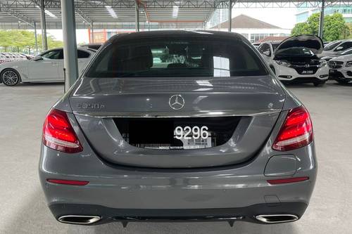 Second hand 2019 Mercedes Benz E-Class Saloon E 350 e AMG Line 