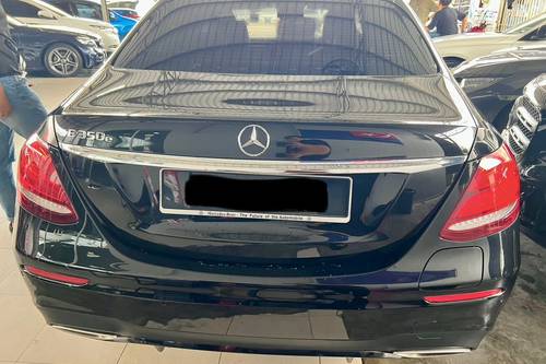 Second hand 2017 Mercedes Benz E-Class Saloon E 350 e AMG Line 