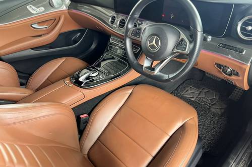 2017 Mercedes Benz E-Class Saloon E 350 e AMG Line Terpakai