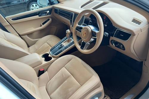 2014 Porsche Macan 2.0L Terpakai