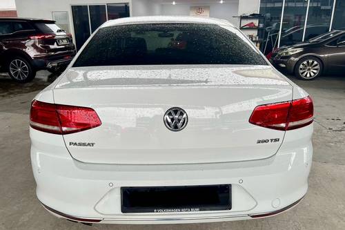 Second hand 2019 Volkswagen Passat 1.8 TSI Comfortline 