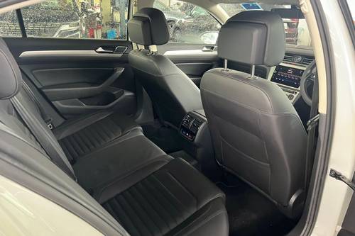 2019 Volkswagen Passat 1.8 TSI Comfortline Terpakai