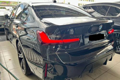 2023 BMW 3 Series Sedan 330i M Sport Terpakai