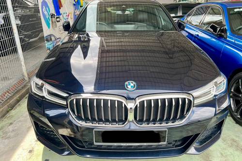 2021 BMW 5 Series Sedan 530e M Sport Terpakai