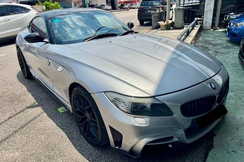 Terpakai 2013 BMW Z4 Series sDrive30i M Sport untuk Dijual