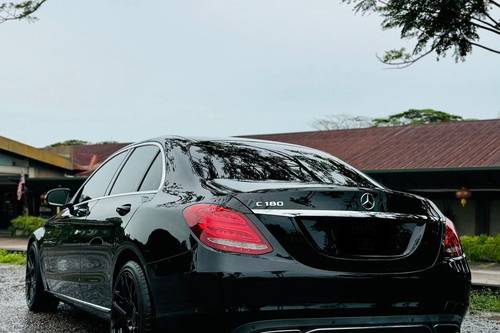 Terpakai 2017 Mercedes Benz C-Class Saloon C 180 Avantgarde Line untuk Dijual