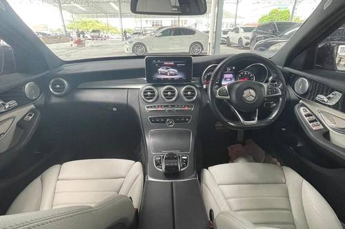 2016 Mercedes Benz C-Class Saloon C 250 AMG Line Terpakai