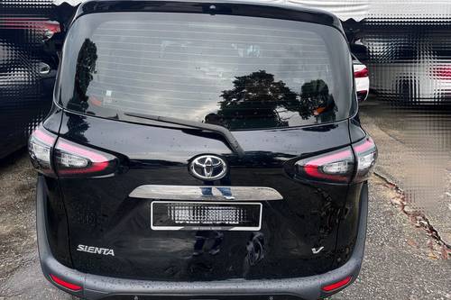 Second hand 2017 Toyota Sienta 1.5 V AT 