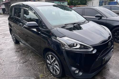 Old 2017 Toyota Sienta 1.5 V AT