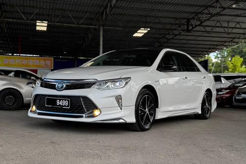 2015 Toyota Camry 2.5 Hybrid Terpakai