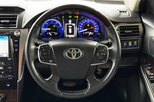 2015 Toyota Camry 2.5 Hybrid Terpakai