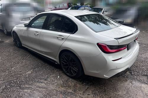 2020 BMW 3 Series Sedan 330i M Sport Terpakai