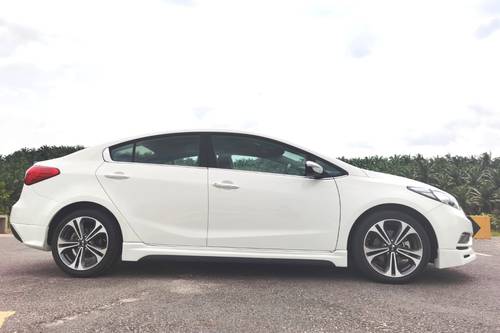 2015 Kia Cerato 1.6L Terpakai