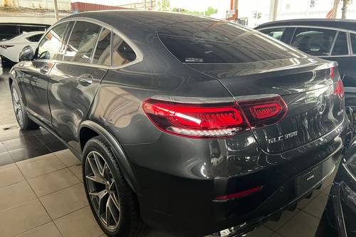 2020 Mercedes Benz GLC-Class 300 AMG Line Terpakai