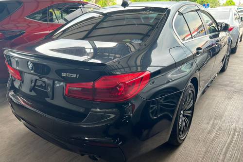 Terpakai 2018 BMW 5 Series Sedan 523i untuk Dijual