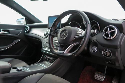 2017 Mercedes Benz CLA-Class Coupe 180 Terpakai