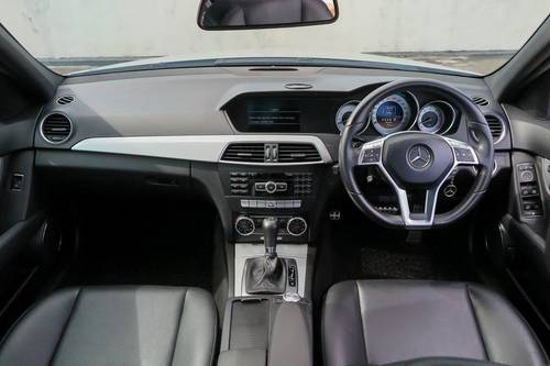 2012 Mercedes Benz C-Class Saloon C300 AMG Line Terpakai