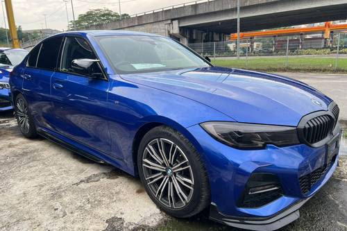 2020 BMW 3 Series Sedan 330i M Sport  lama