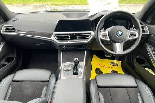 Second hand 2020 BMW 3 Series Sedan 330i M Sport 