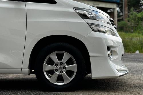 2014 Toyota Vellfire 2.4Z Terpakai