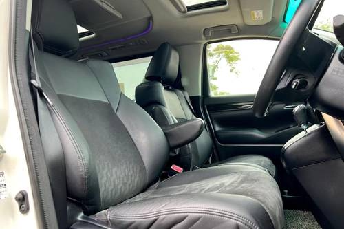 2015 Toyota Alphard 2.5 SA Terpakai