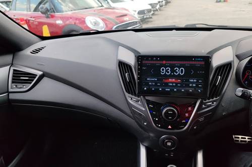 2015 Hyundai Veloster Gamma 1.6L A/T Terpakai