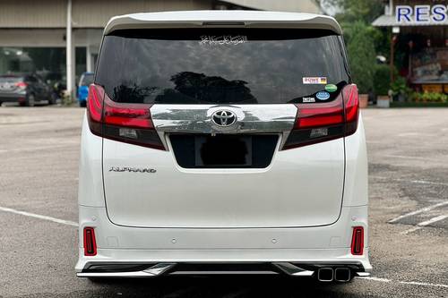 Second hand 2017 Toyota Alphard 2.5 