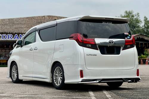 Second hand 2017 Toyota Alphard 2.5 