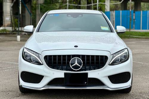 2014 Mercedes Benz C-Class Saloon C180 AMG Terpakai