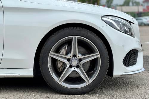 2014 Mercedes Benz C-Class Saloon C180 AMG Terpakai