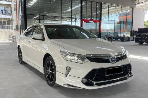 2016 Toyota Camry 2.5 Hybrid Premium Terpakai