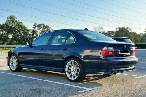 1999 BMW 5 Series Sedan 523i 2.5 Terpakai