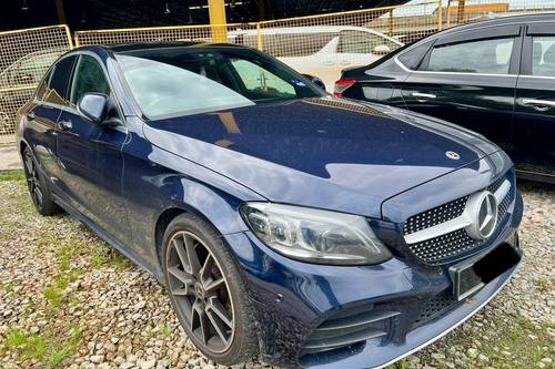 Terpakai 2021 Mercedes Benz C-Class Saloon C300 AMG Line untuk Dijual